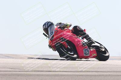 media/Nov-01-2025-CVMA (Sat) [[fc0f7531b8]]/Race 1-Formula Middleweight/